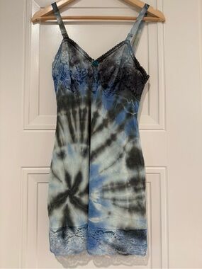 Women's Dark Blue and Green Tie-Dye Lace Slip Dress
